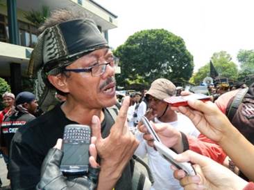 Demo Gempur